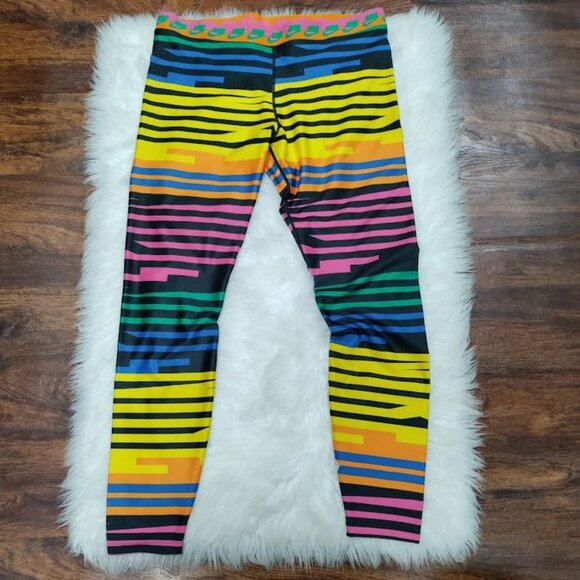 Nike Women's Sportswear Striped Indy Graphic Leggings Tights, Multicolor Size XL - Picture 3 of 10